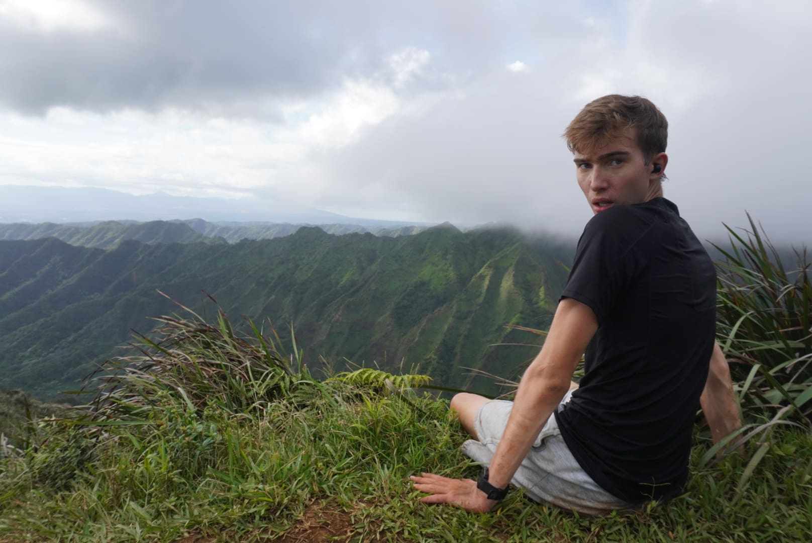 Oahu Hikes: 5 Trails That Are Perfect for Hawaii Solo Hiking