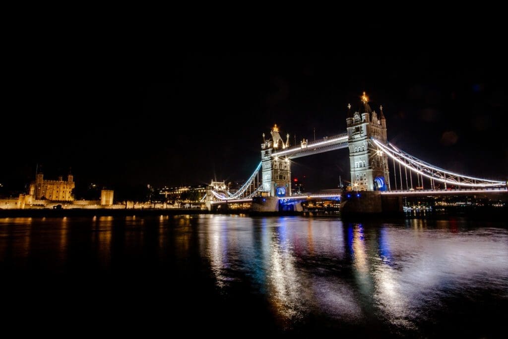 The view of the London Bridge from Potters Field Park.