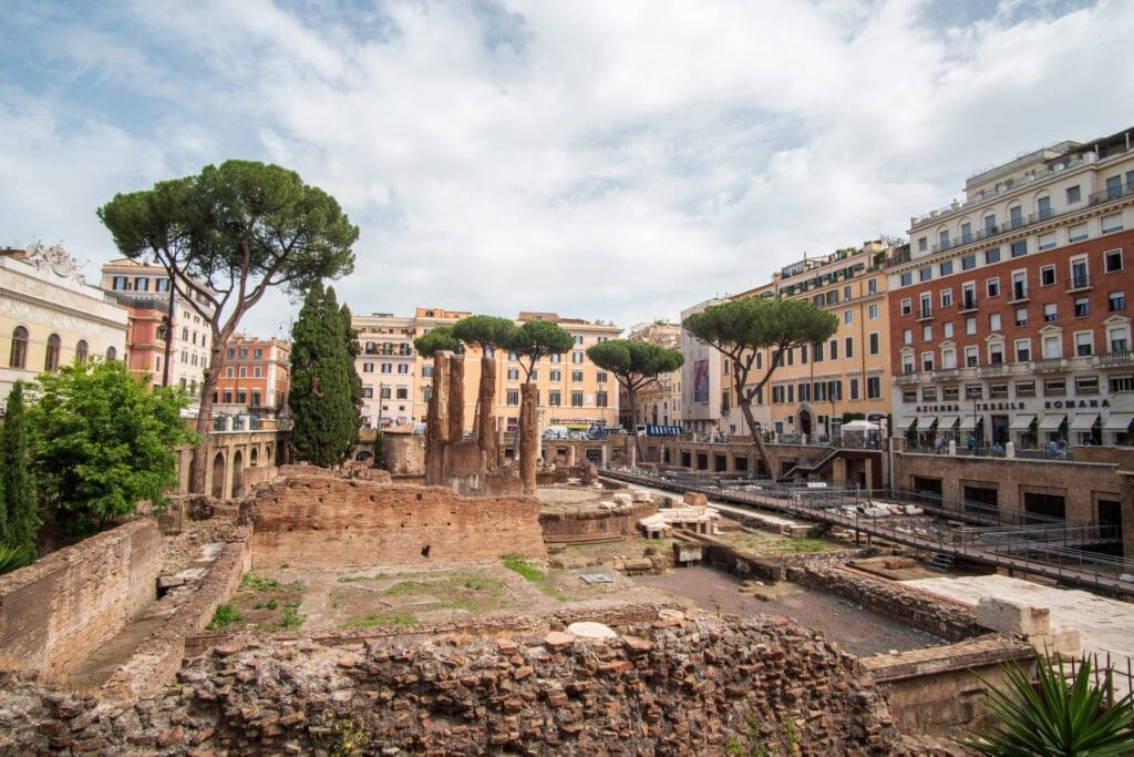 Seeing the Largo di Torre Argentina is a great thing to do alone in Rome.